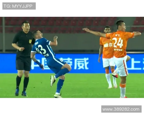 重庆篮球队在邀请赛中以56分稳居积分榜首位引发关注